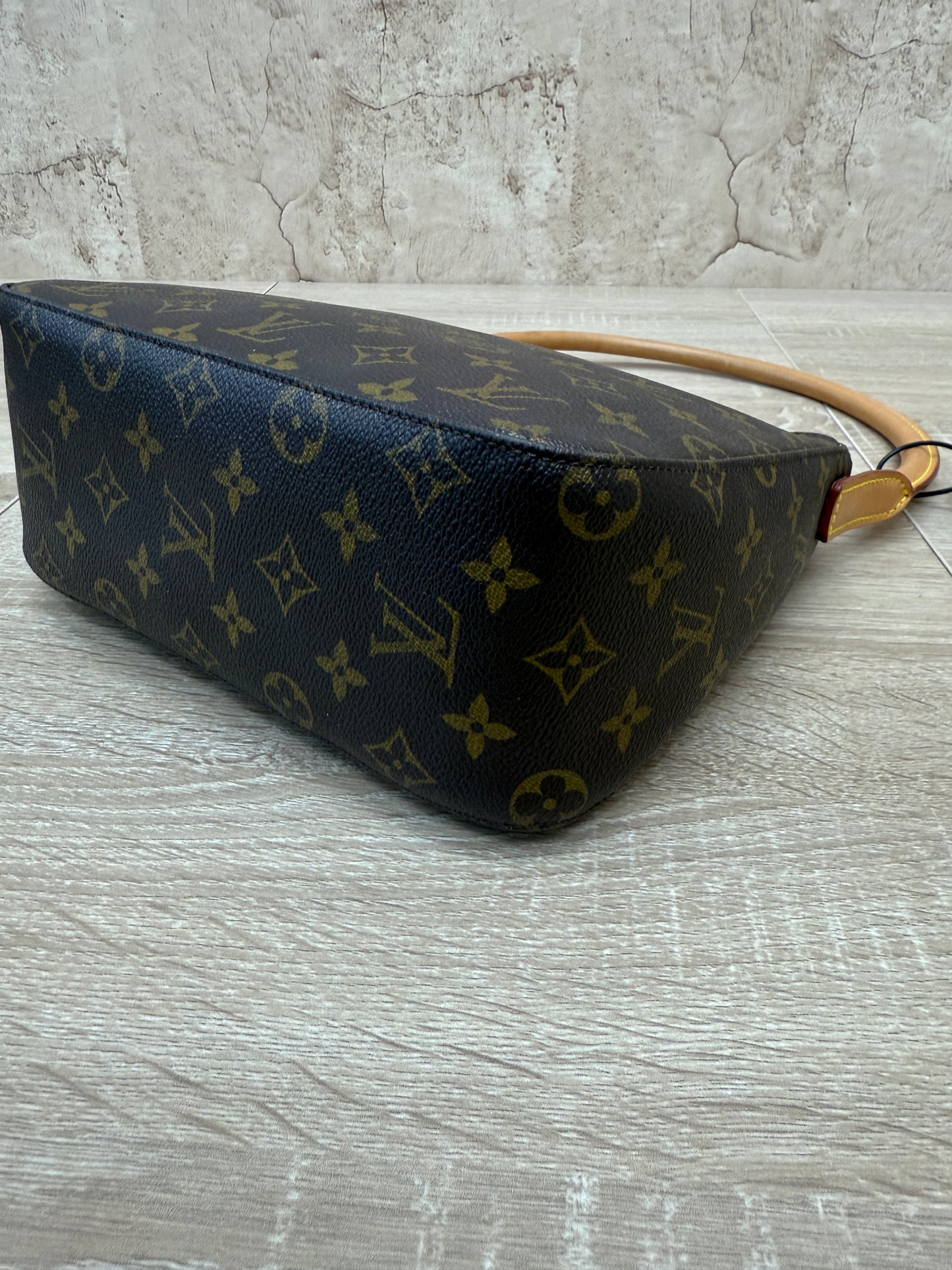 Louis Vuitton Monogram Looping MM