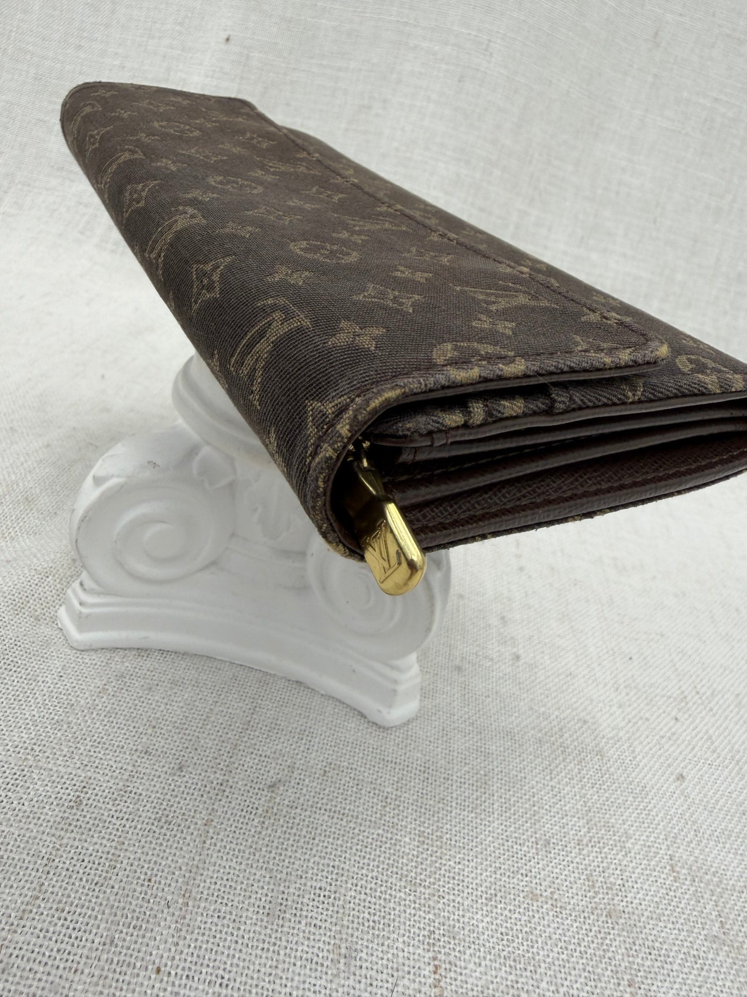 Louis Vuitton Brown Mini Lin Sarah Wallet