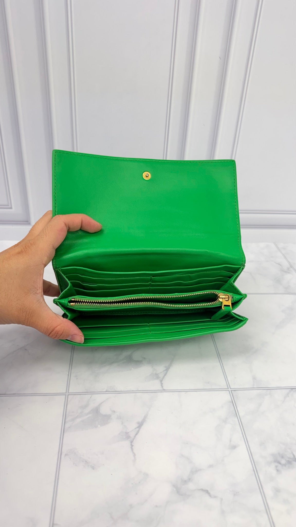 Bottega Veneta Green Intrecciato Leather Long Wallet