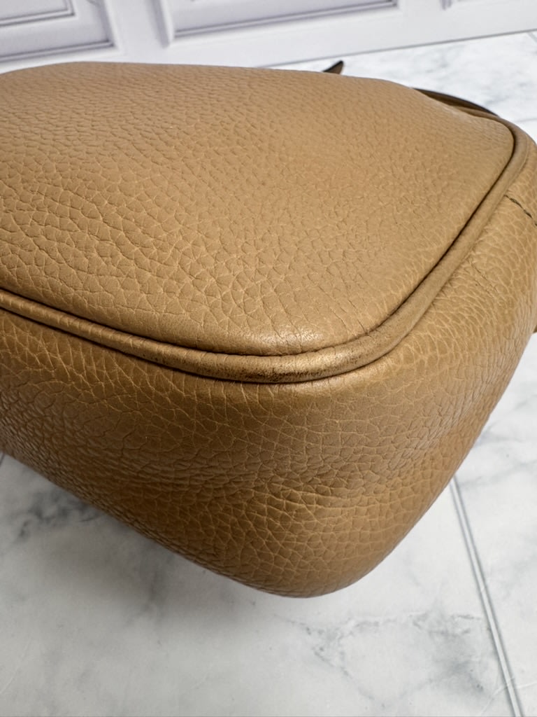 Gucci Tan Grained Leather Soho Disco Small Crossbody Bag