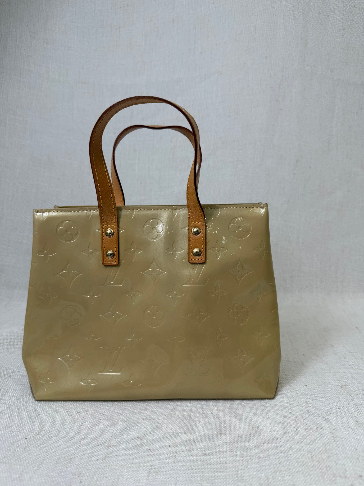 Louis Vuitton Beige Vernis Leather Reade PM Tote Bag