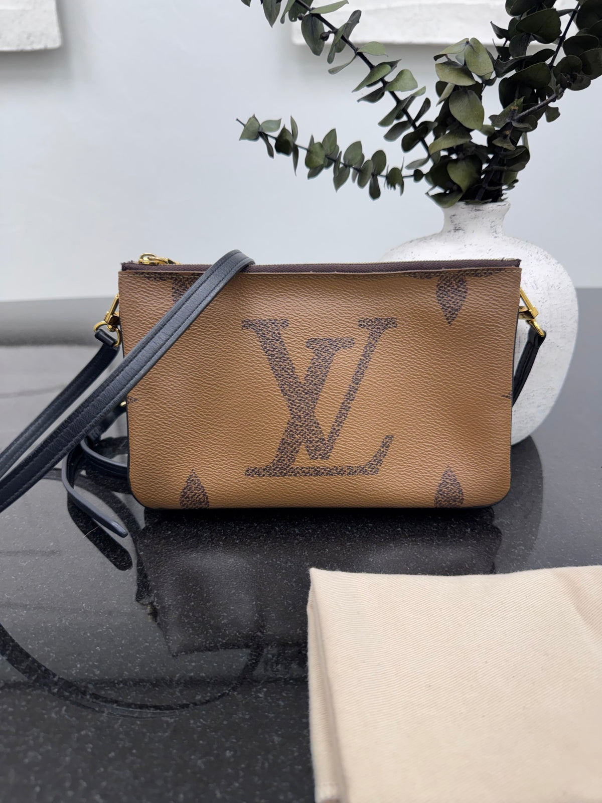 LIKE NEW - Louis Vuitton Reverse Monogram Giant Double Zip Pochette