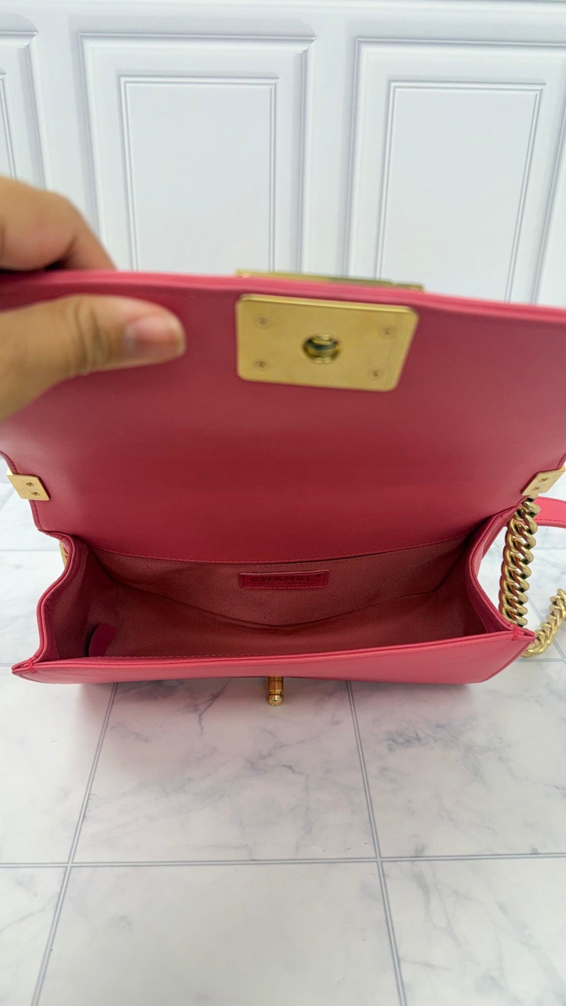 Chanel Hot Pink Lambskin leather Medium Boy Bag Series 23 Shoulder Bag