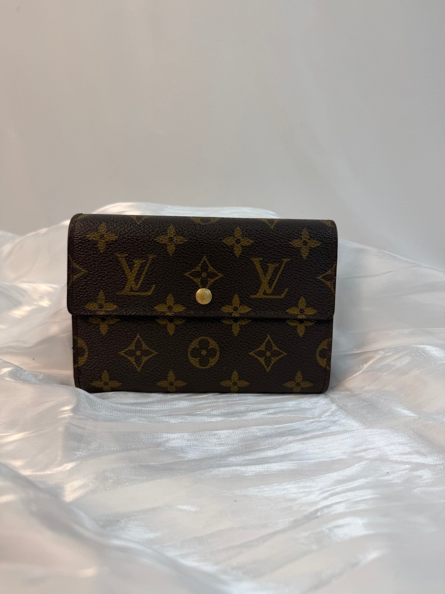 Louis Vuitton Monogram Porte Tresor Etui Wallet