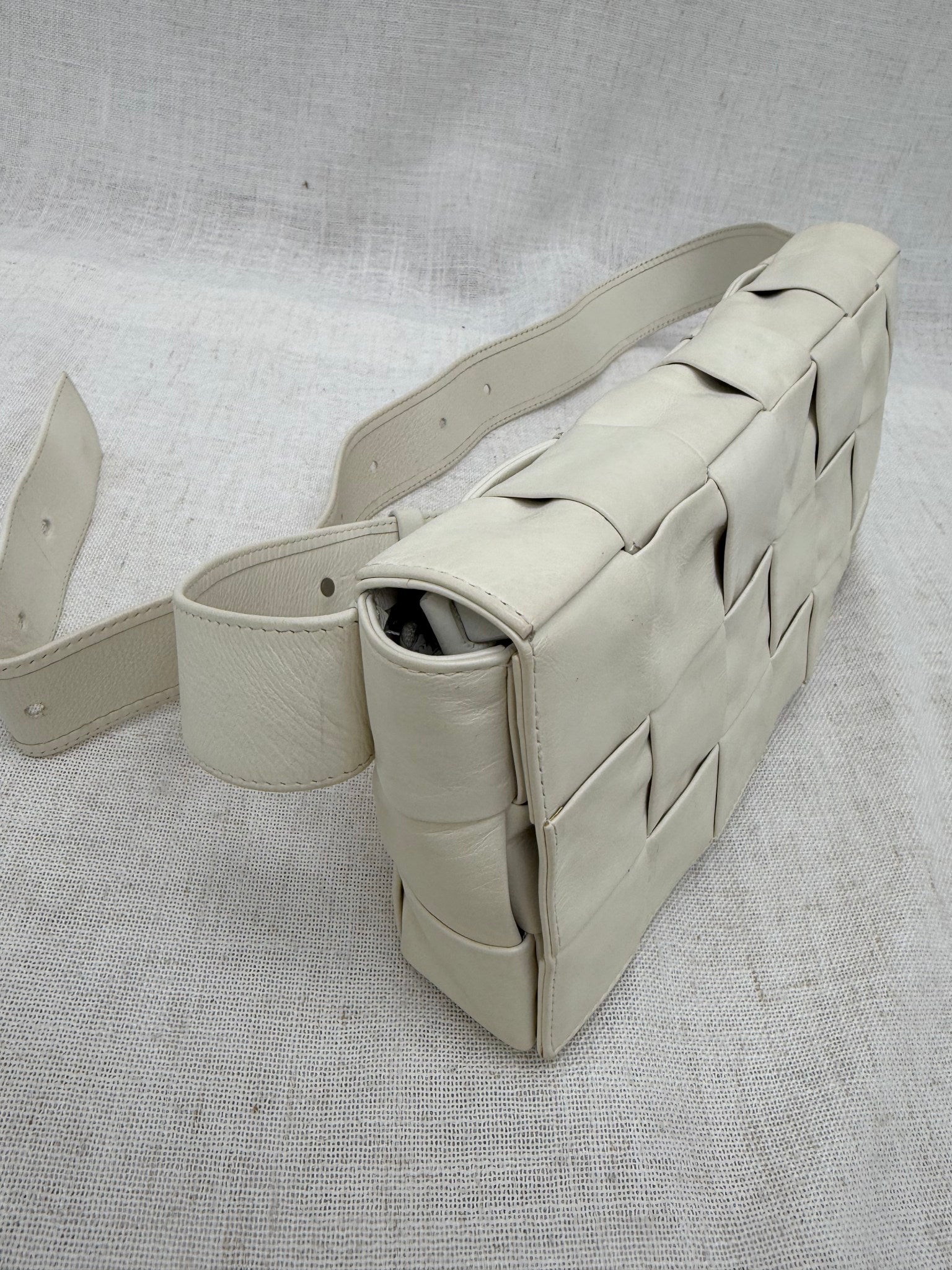 Bottega Veneta Ivory Intrecciato Leather Cassette Beltbag