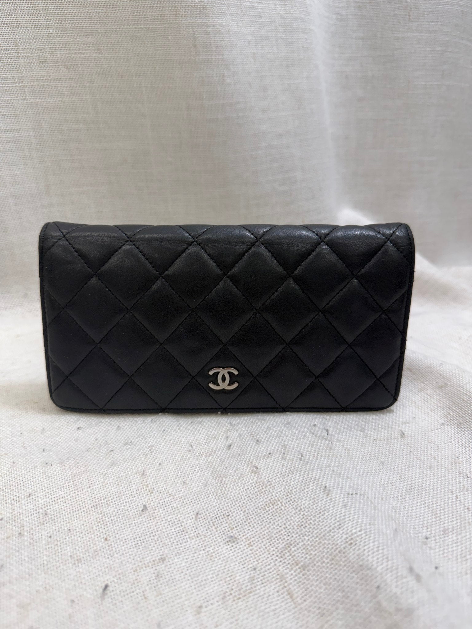 Chanel Black Lambskin Leather Yen Wallet
