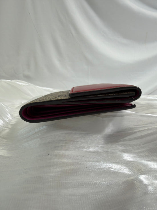 https://res.cloudinary.com/dyql5hig8/image/upload/v1761326886/njrrqlegkqklw6clylh2.jpg