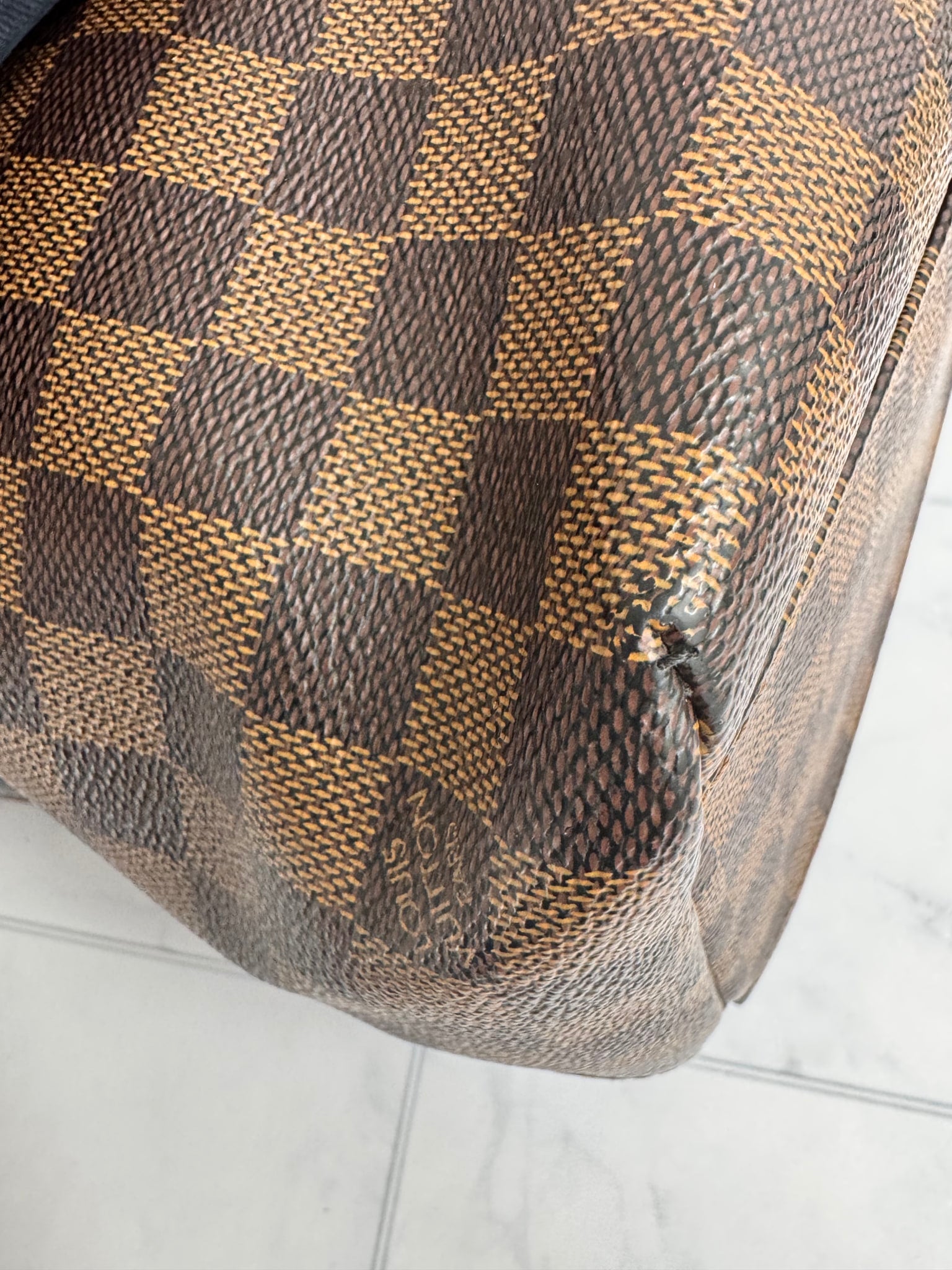 Louis Vuitton Damier Ebene Sprinter Messenger Bag MM