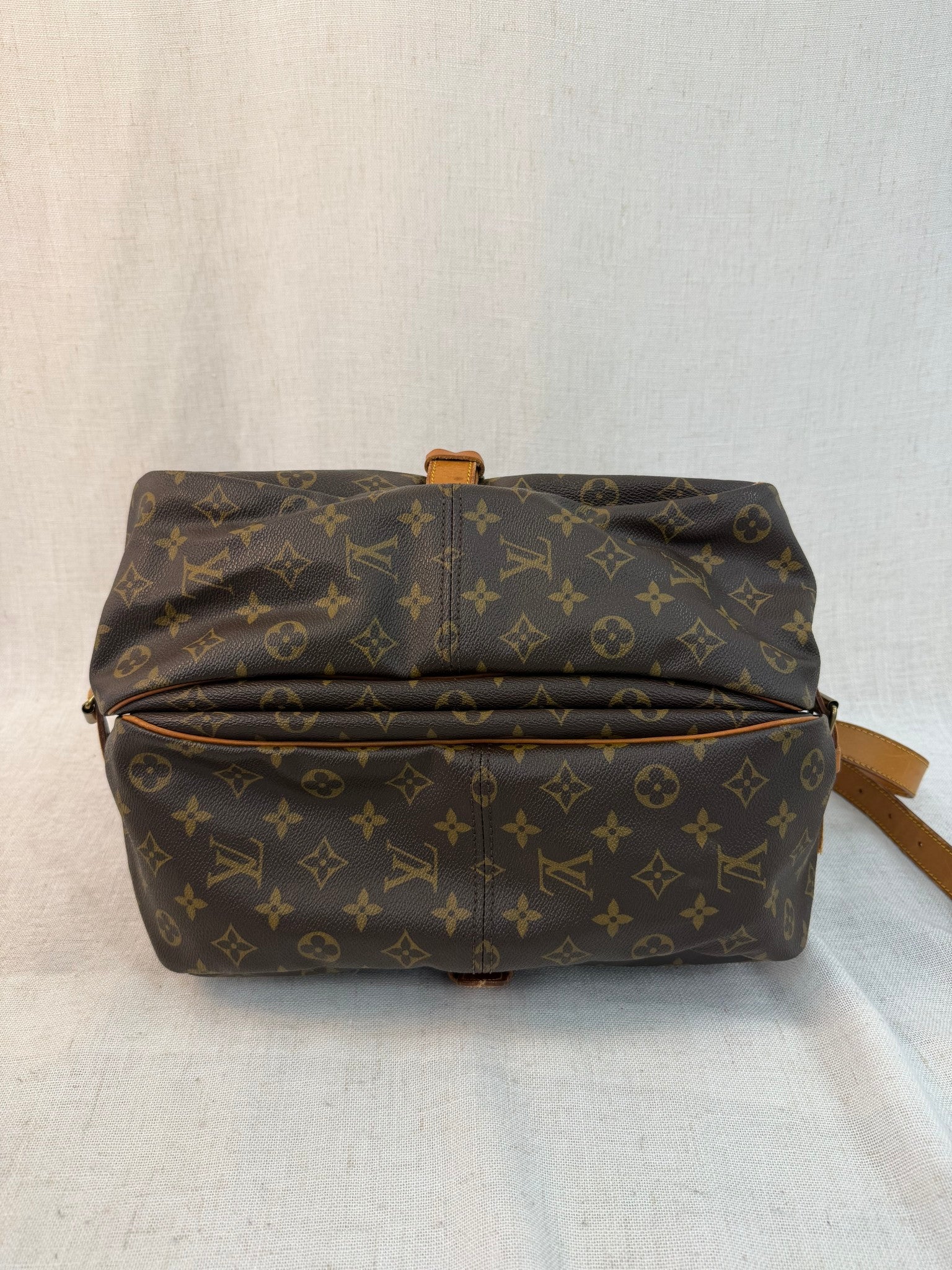 Louis Vuitton Monogram Saumur 35 Shoulder Bag