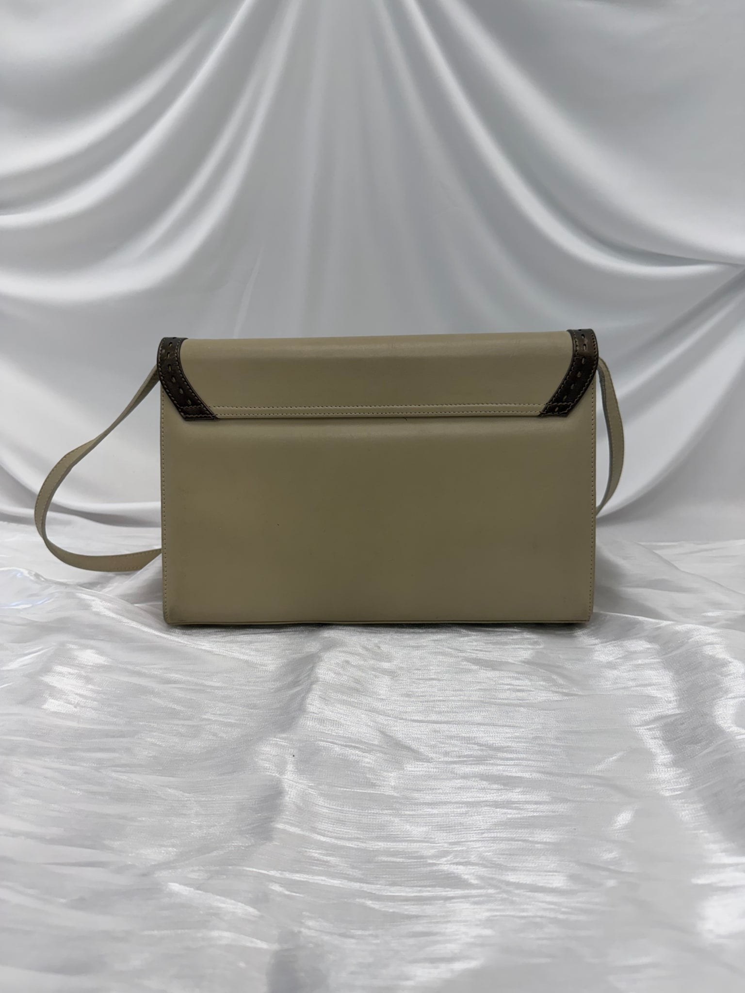 Salvatore Ferragamo Vintage Tan Leather Shoulder Bag