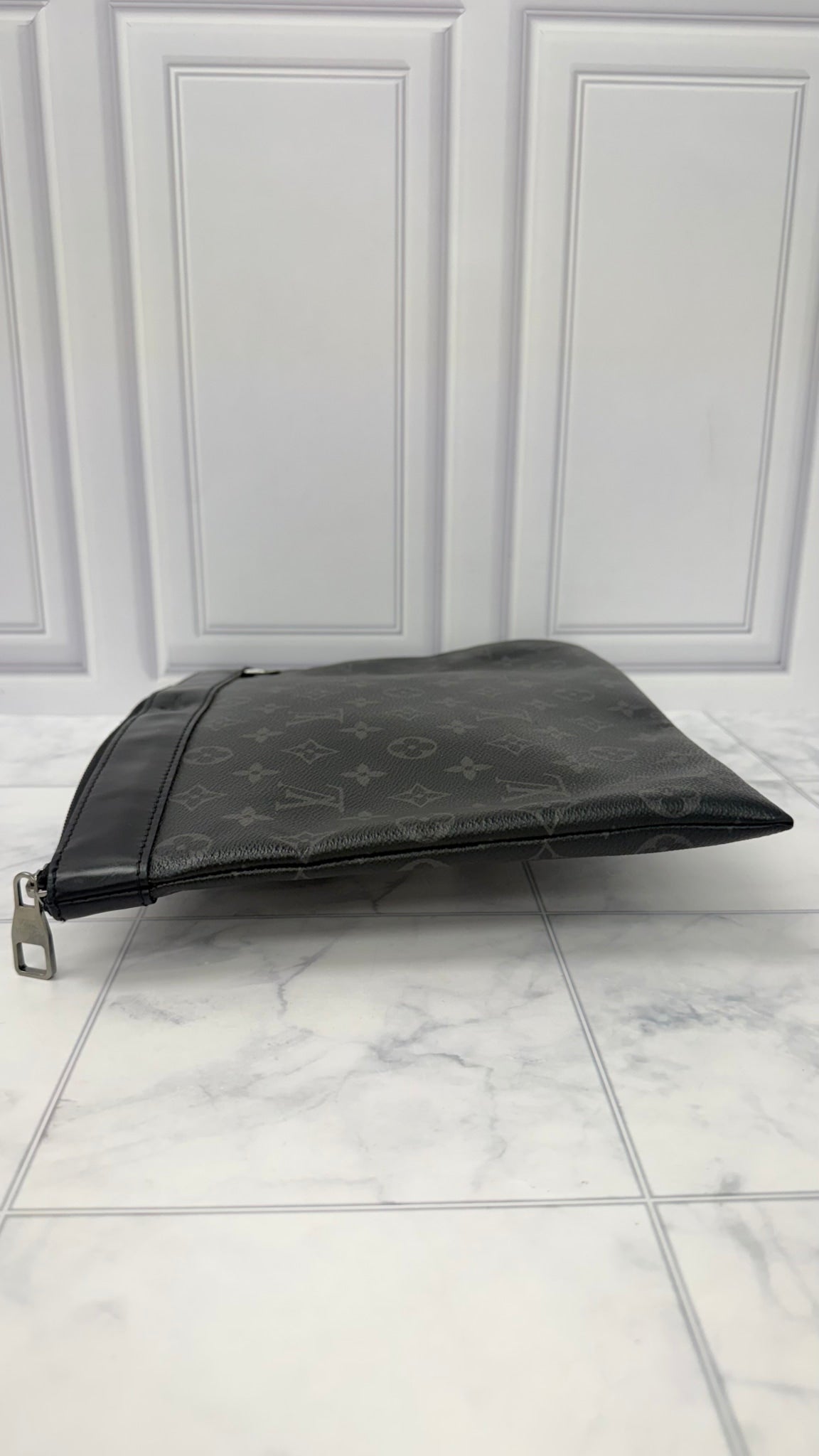 Louis Vuitton Monogram Eclipse Discovery Pochette GM
