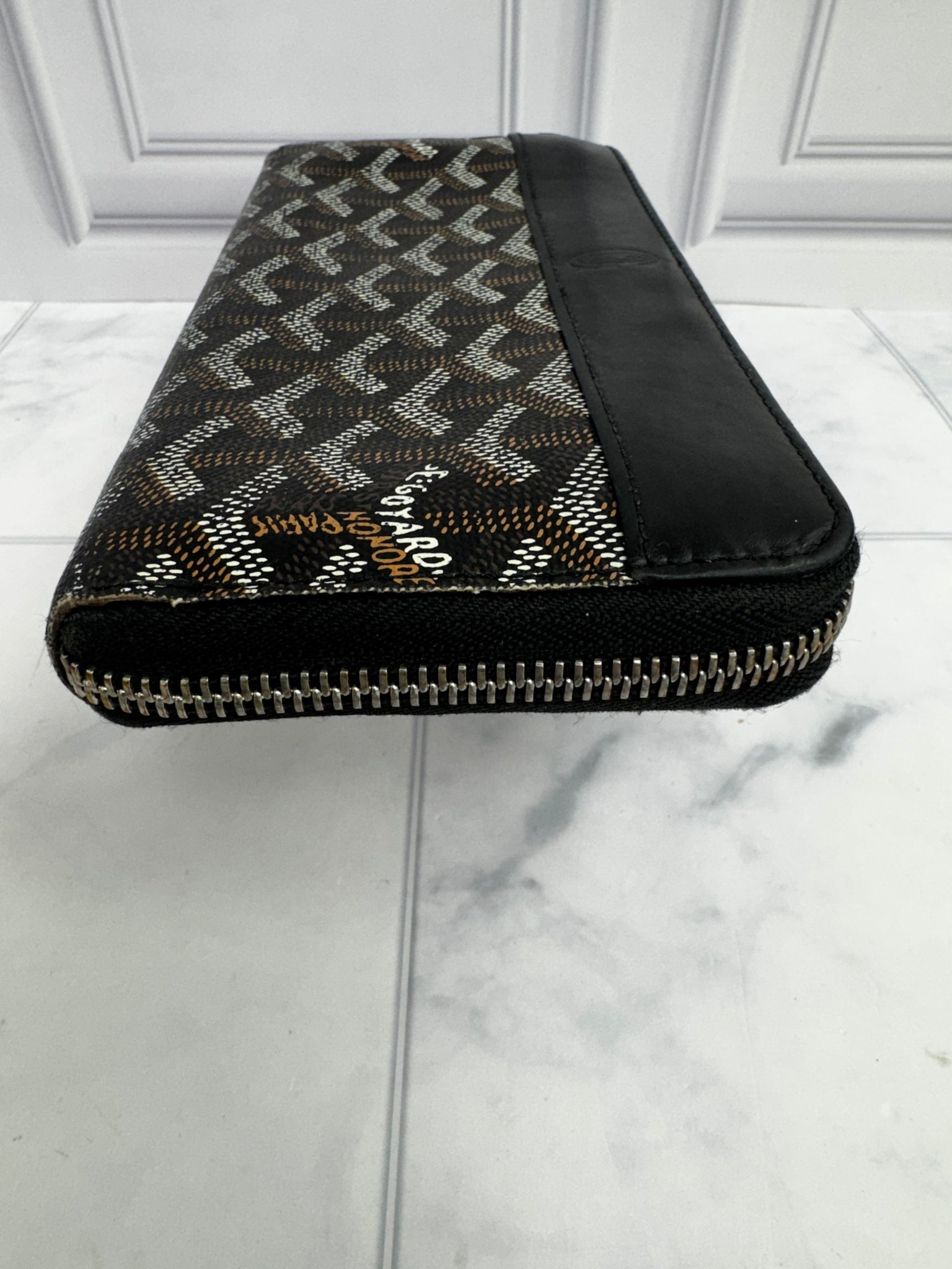 Goyard Black Goyardine Leather Zippy Wallet