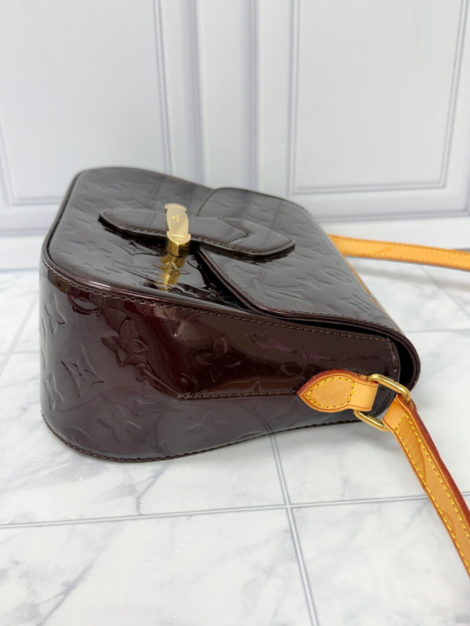 Louis Vuitton Monogram Amarante Vernis Leather Bellflower PM