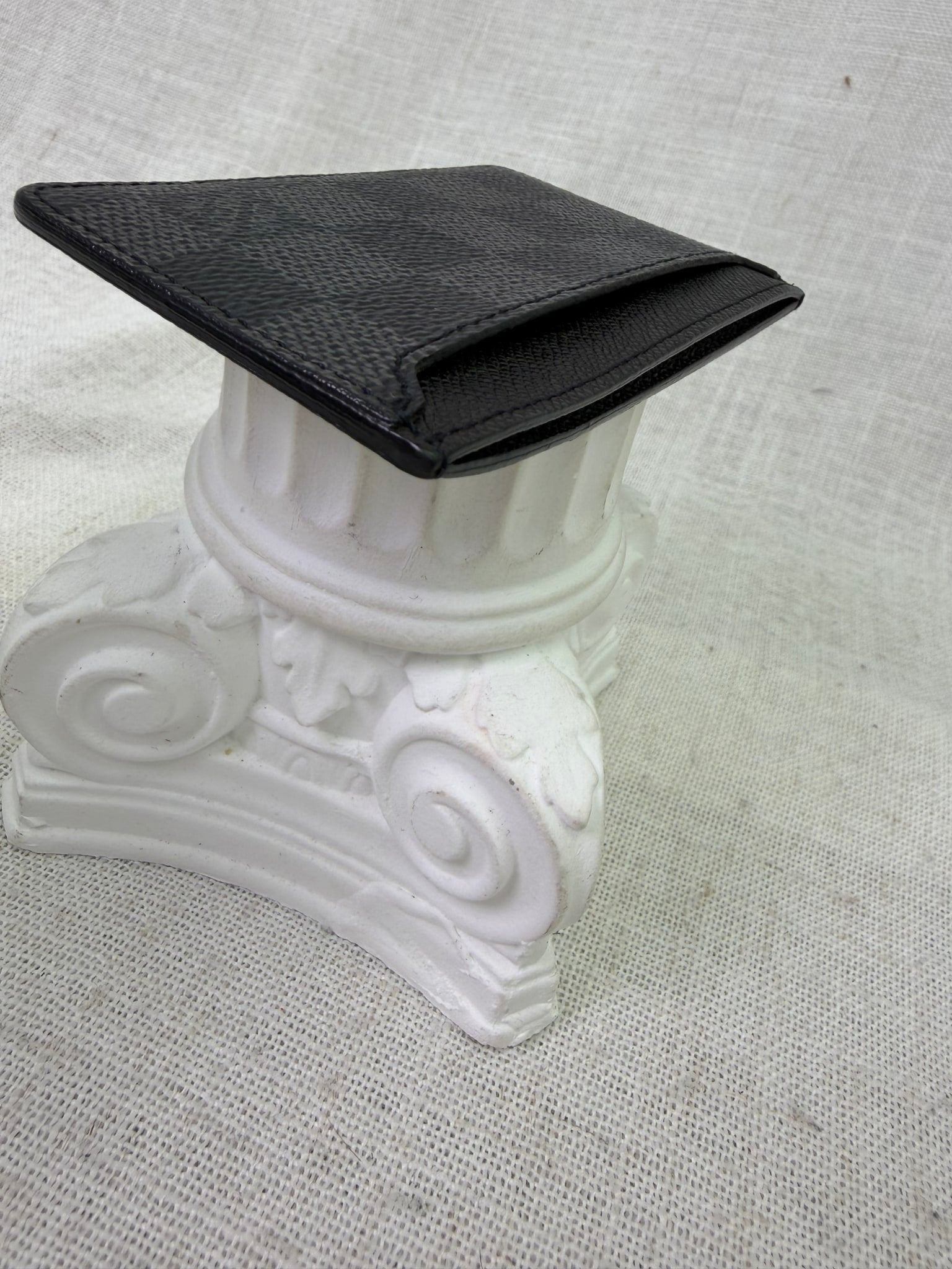 Louis Vuitton Damier Graphite Neo Portes Card Holder