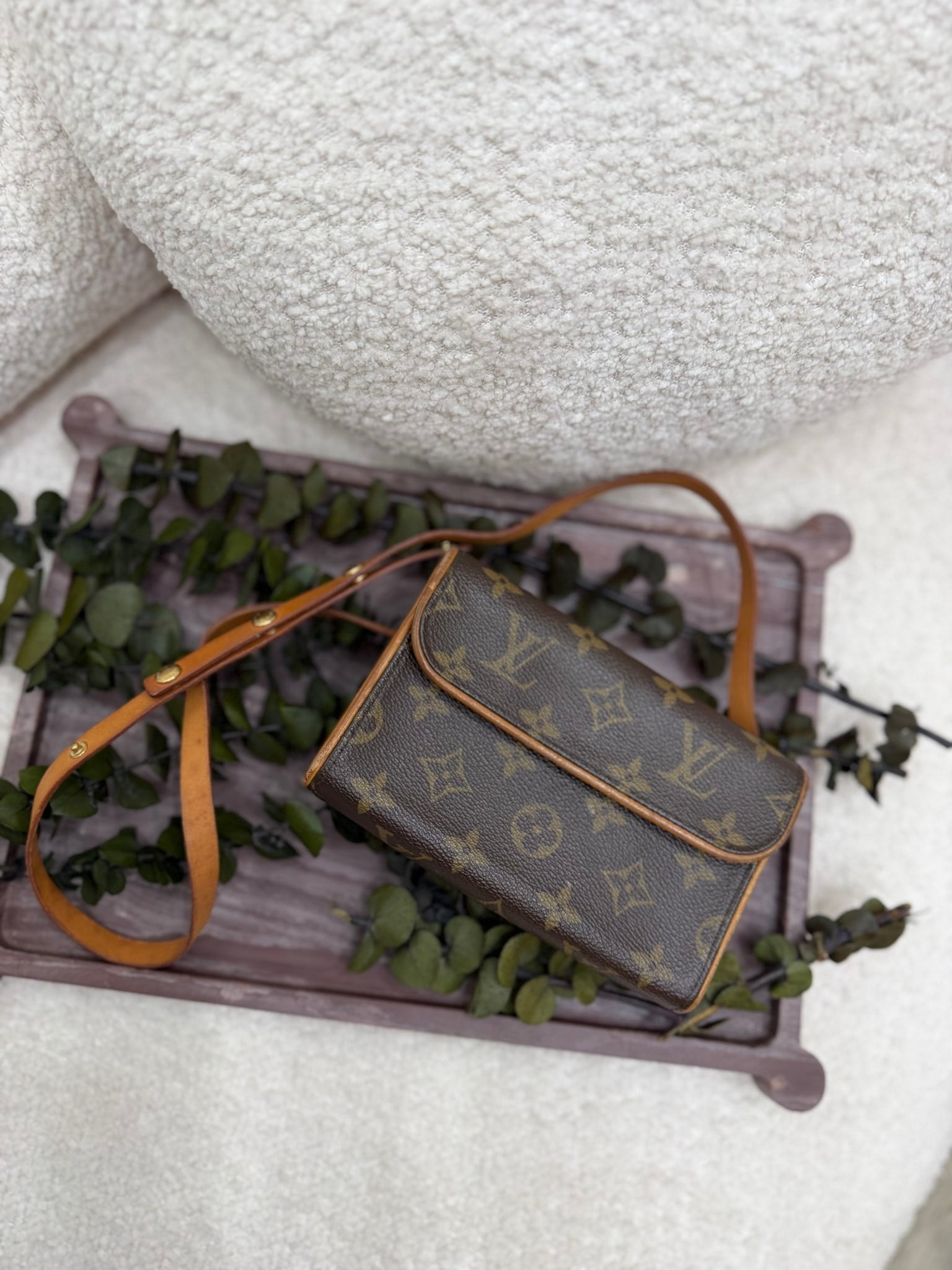 Louis Vuitton Monogram Pochette Florentine
