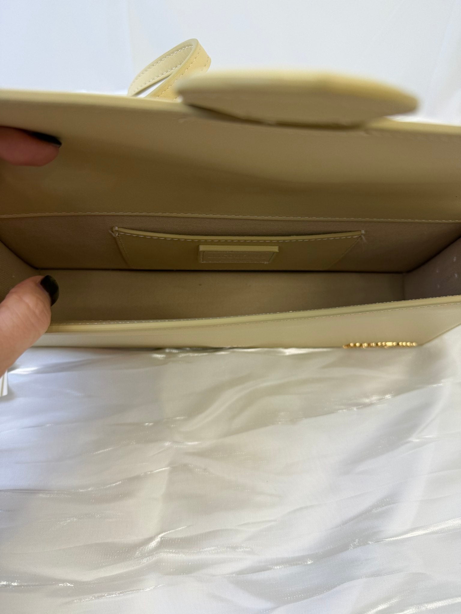 BRAND NEW- Jacquemus Beige Leather Le Grand Bambino Bag