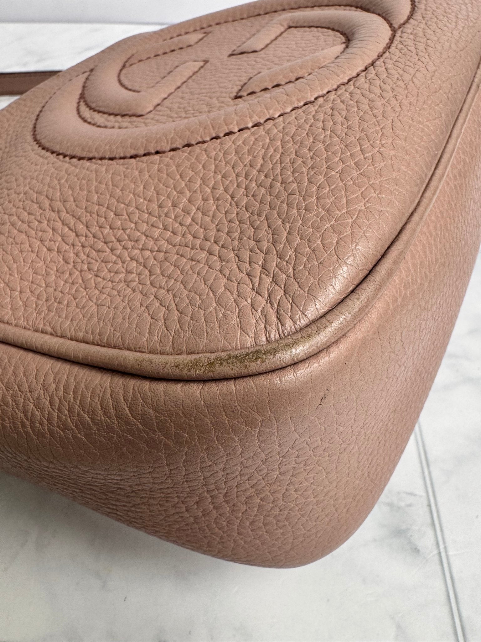 Gucci Light Pink Grained Leather Soho Disco Small Crossbody Bag