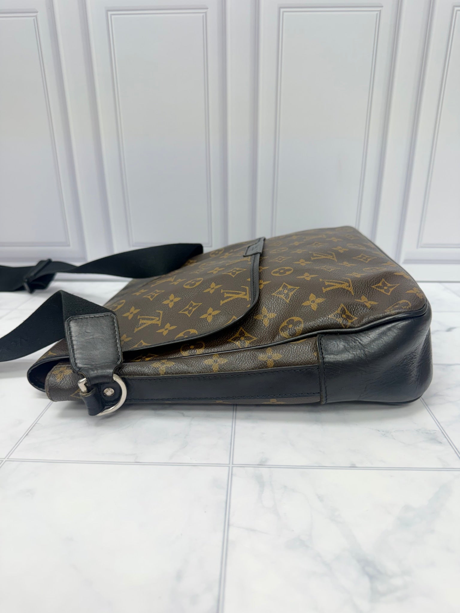 Louis Vuitton Monogram Bass MM Messenger Bag