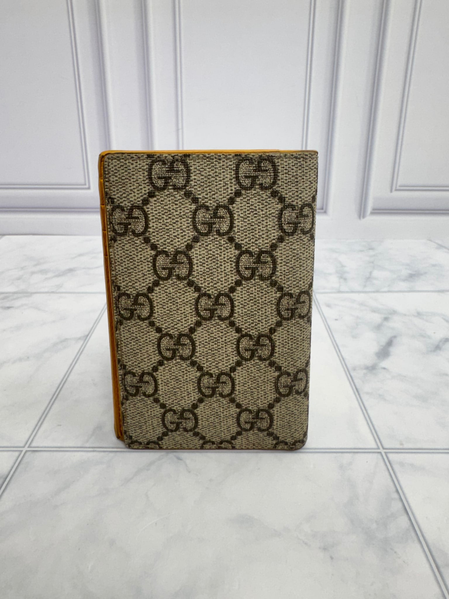 Gucci GG Supreme And Yellow Card Case