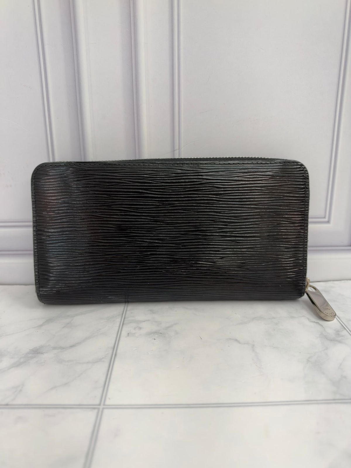 Louis Vuitton Black Epi Electric Zippy Wallet