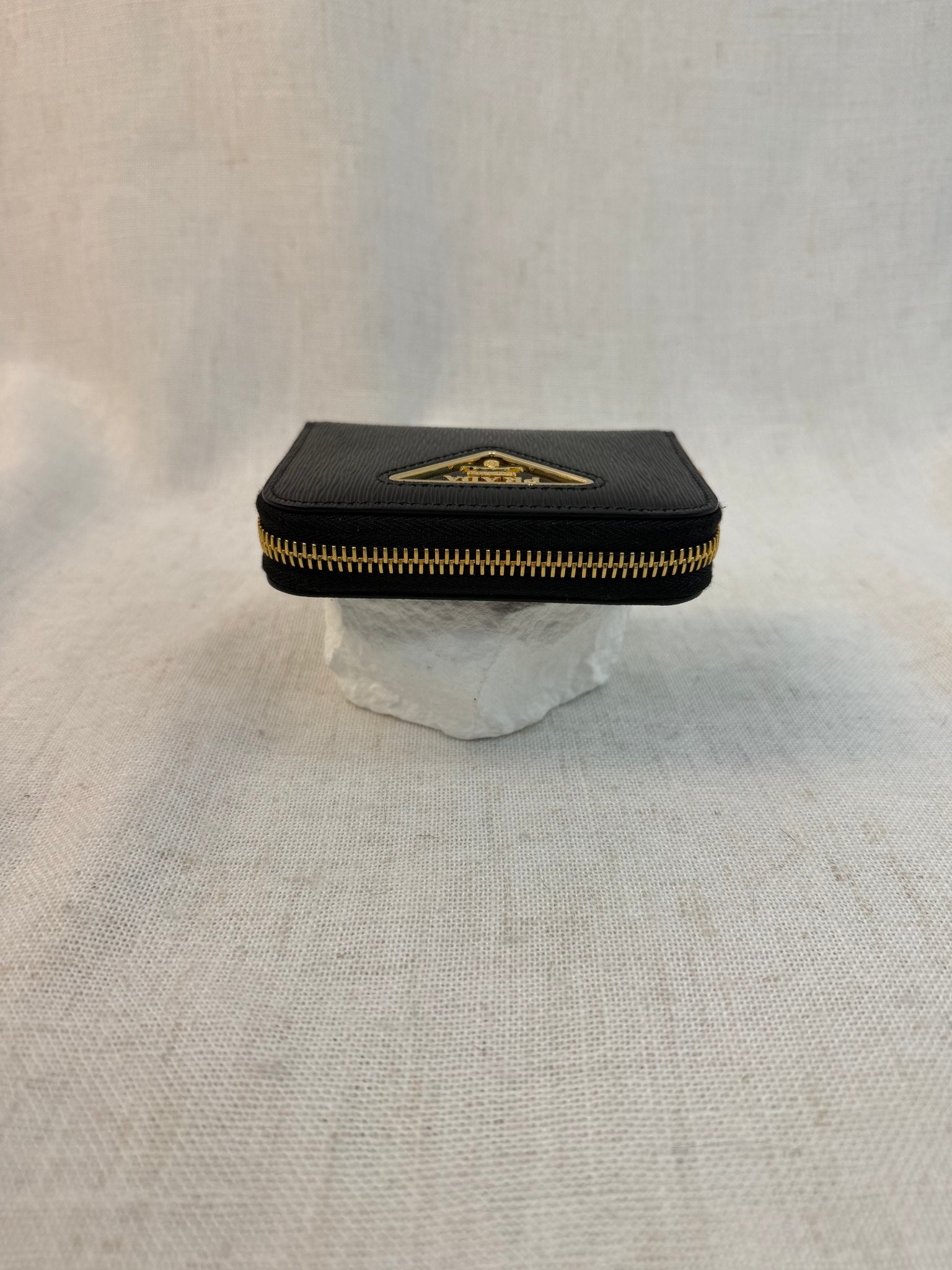 BRAND NEW-Prada Black Leather Vitello Zip Around Coin Case