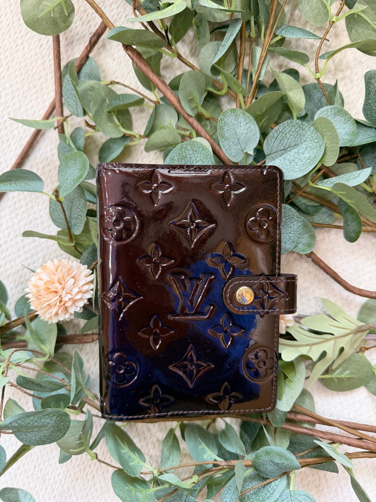 Louis Vuitton Amarante Vernis Passport Agenda PM