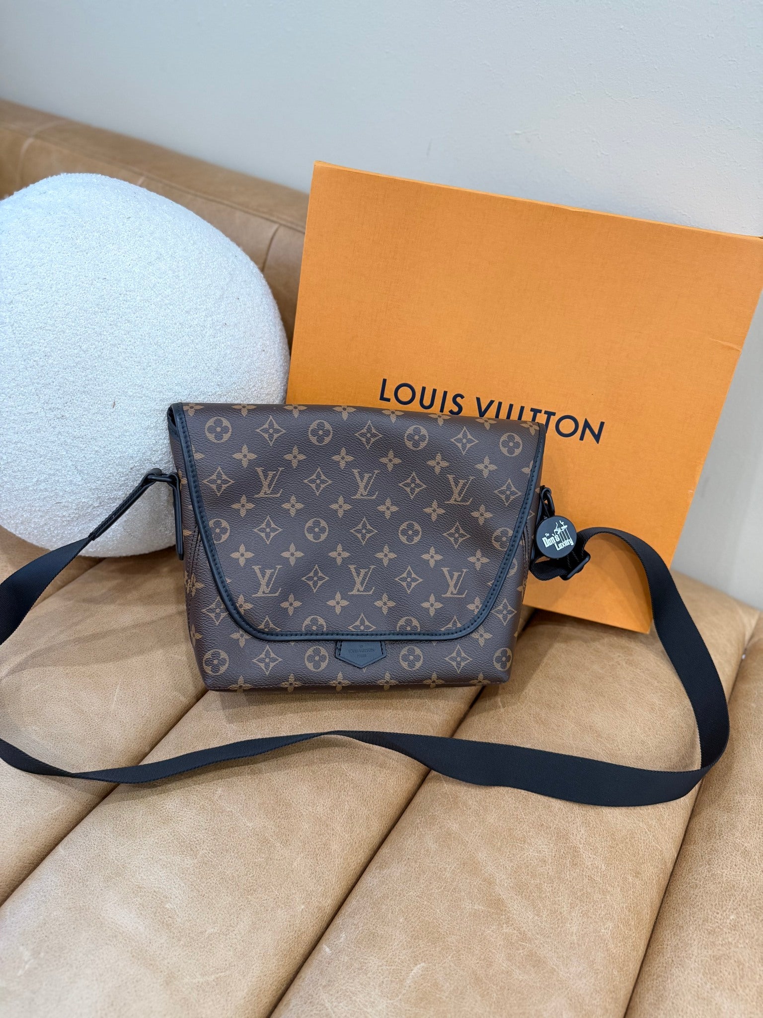 Louis Vuitton Monogram & Macassar Messenger Bag