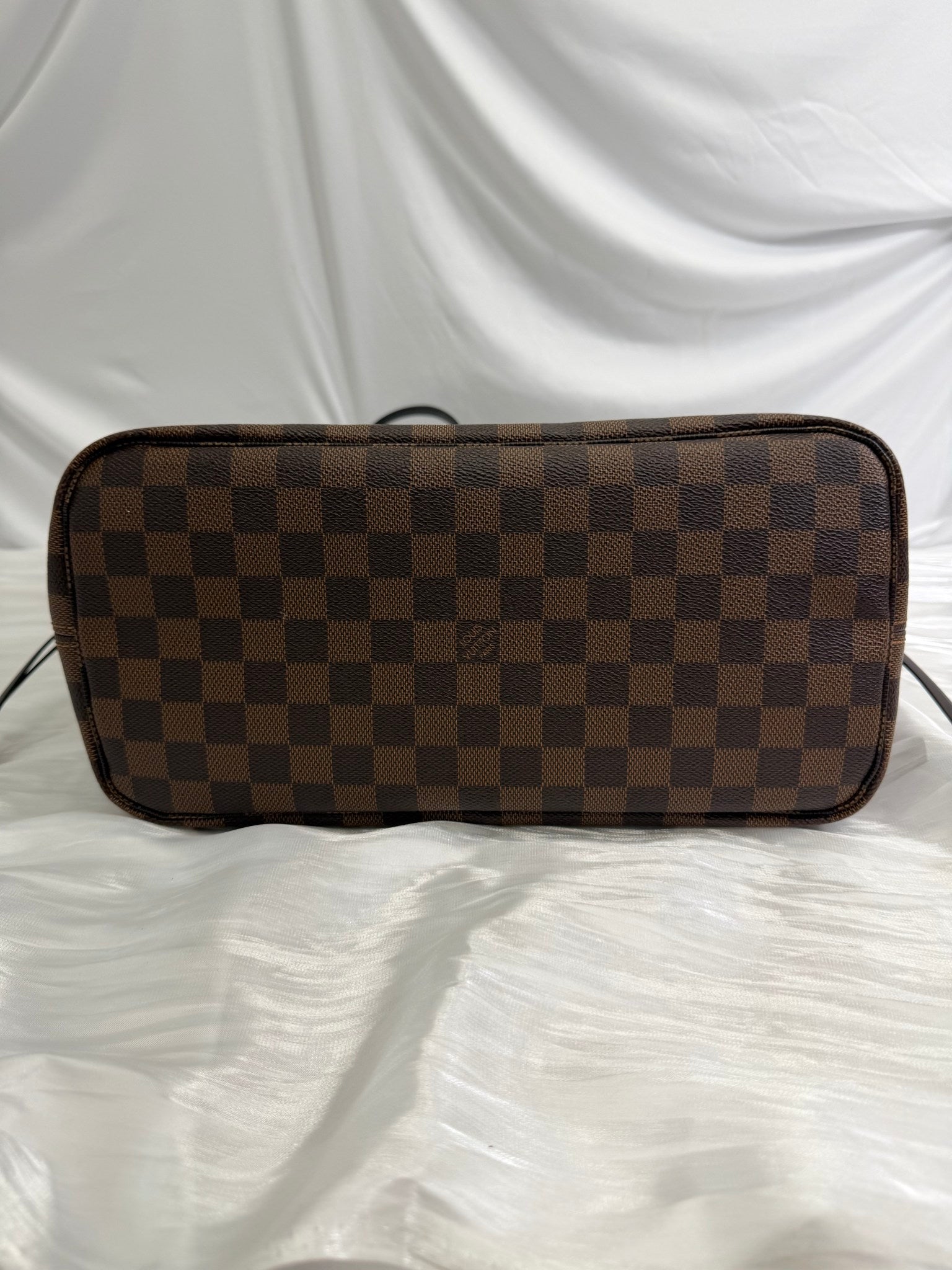 Louis Vuitton Damier Ebene Neverfull MM