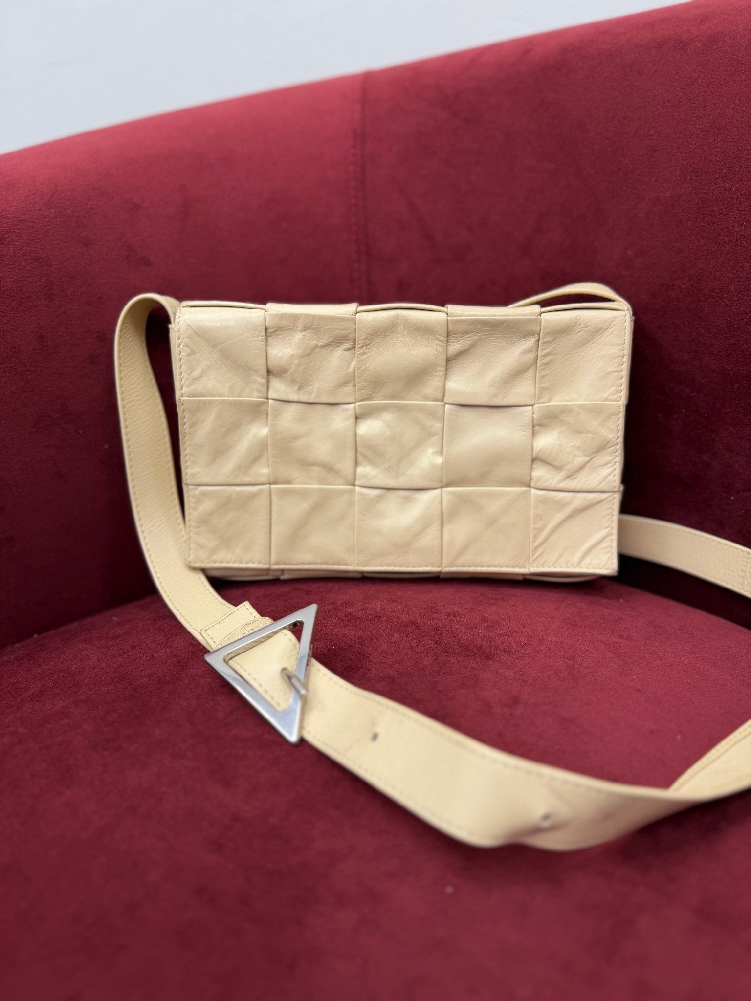 Bottega Veneta Ivory Crinkled Intrecciato Leather Cassette Crossbody