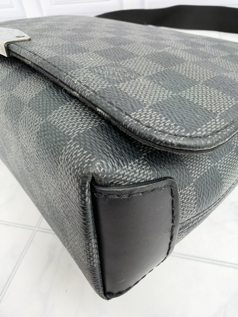 Louis Vuitton Damier Graphite District Messenger Bag PM