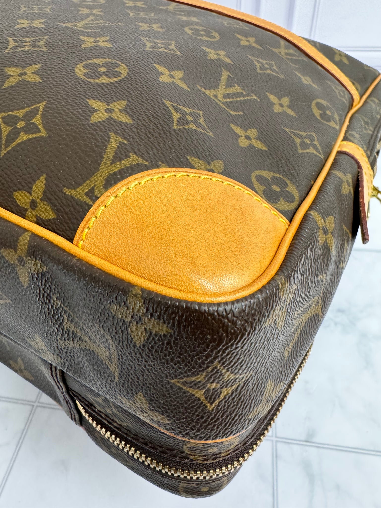 Louis Vuitton Monogram Porte-Documents Pegase