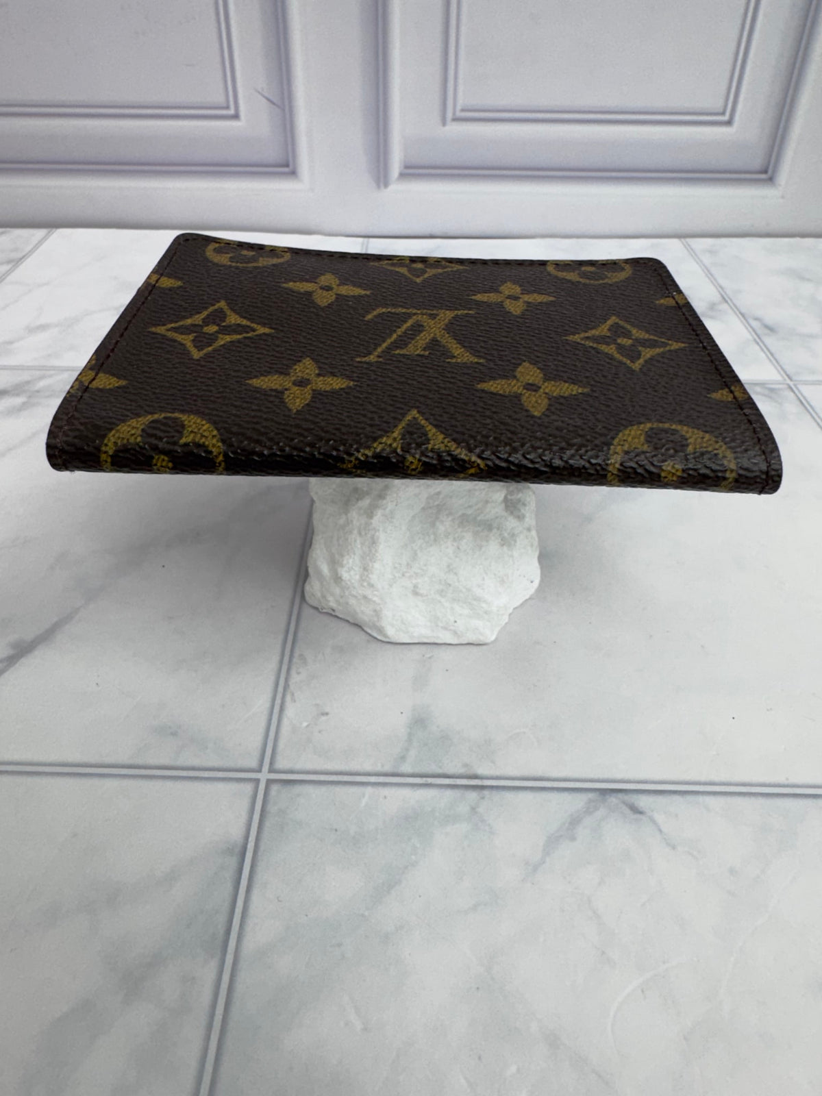 Louis Vuitton Monogram Porte 2 Cartes Vertical Card Holder