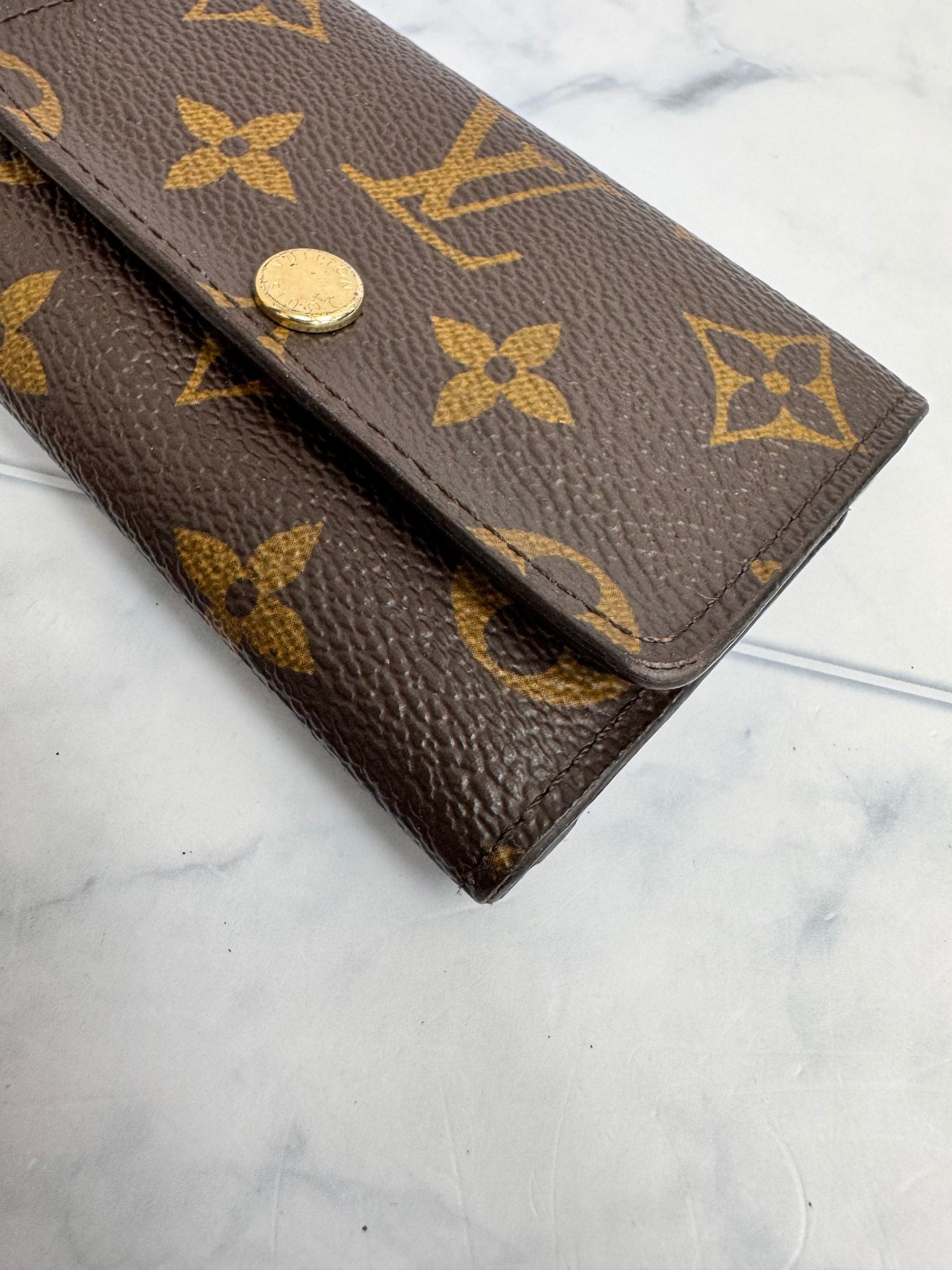Louis Vuitton Monogram 6 Ring Key Case