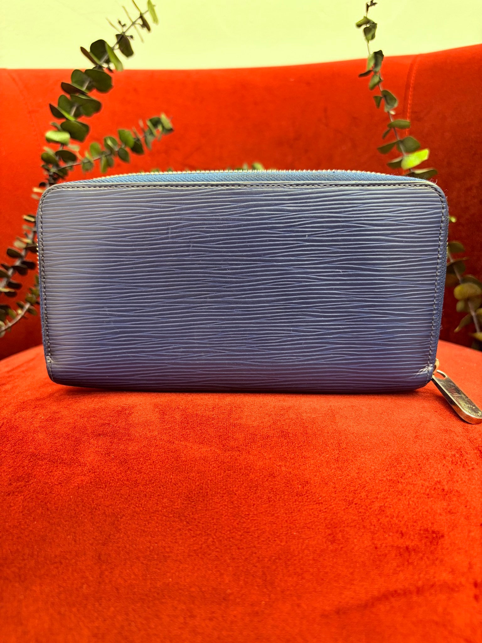 Louis Vuitton Blue Epi Leather Zippy Wallet