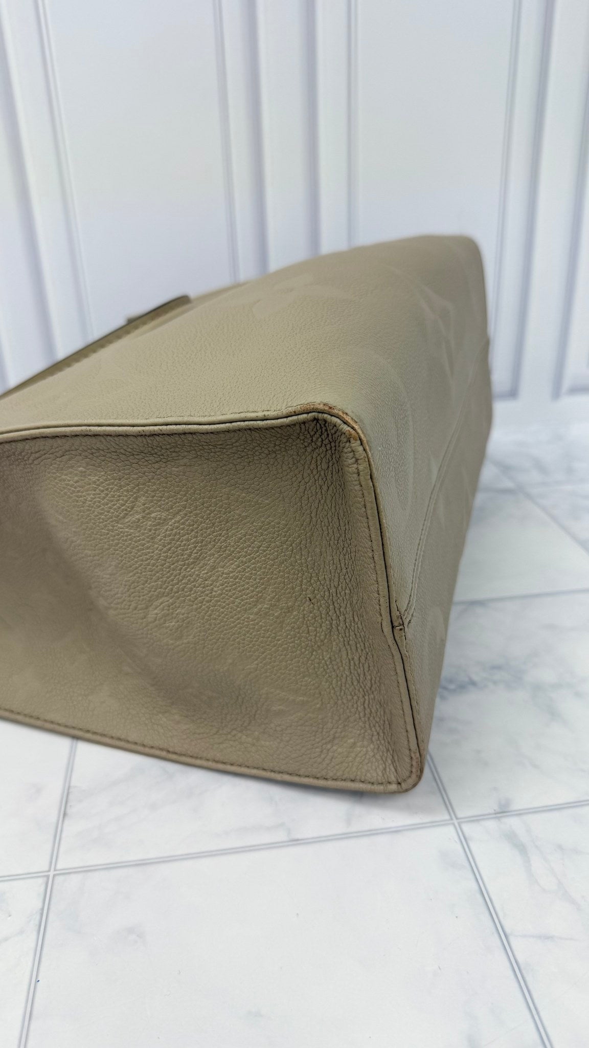 Louis Vuitton Monogram Turtledove Empreinte Leather On The Go MM
