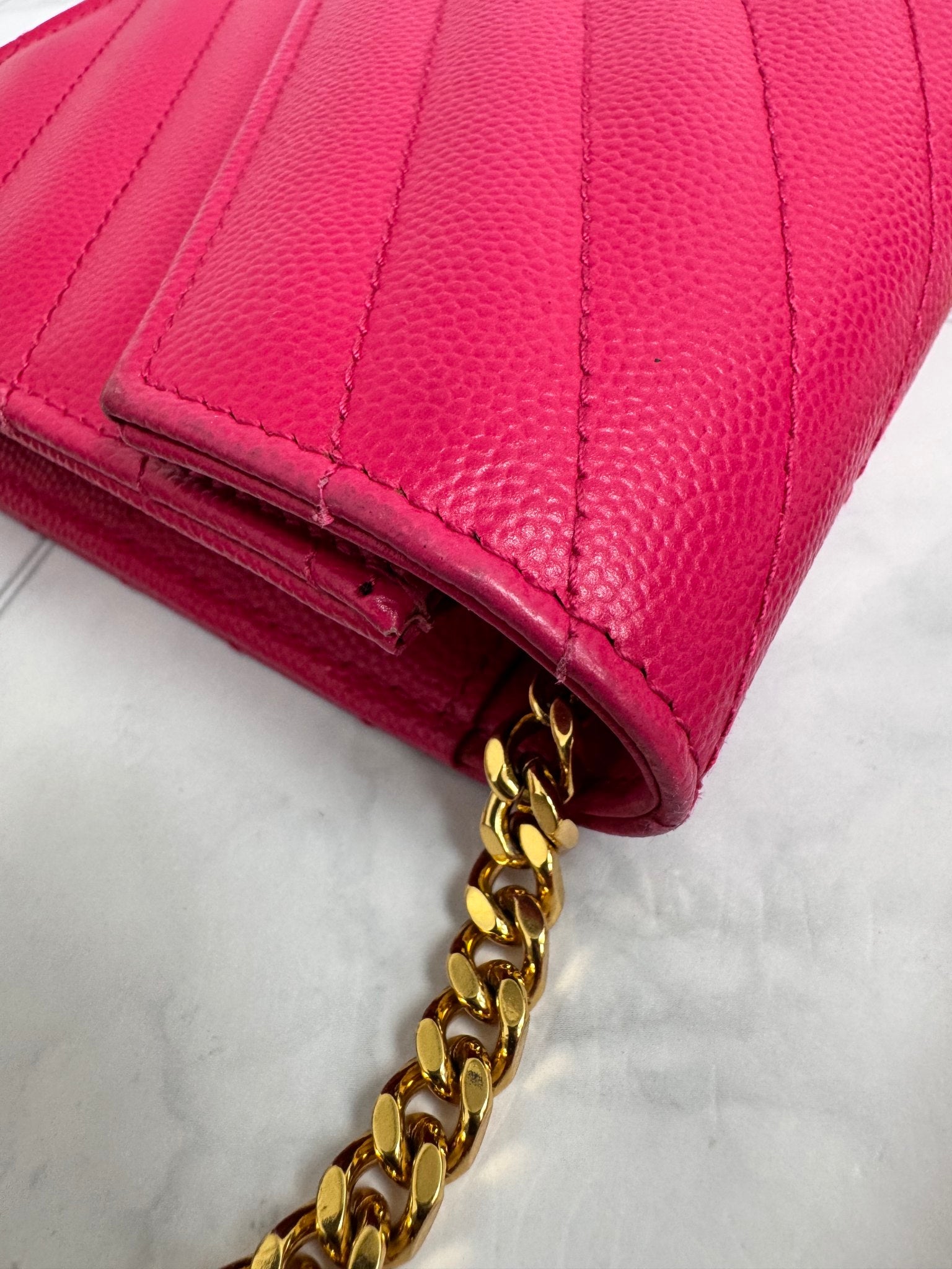 Saint Laurent YSL Pink Chevron Quilted Pebbled Leather Small Envelope Wallet On A Chain