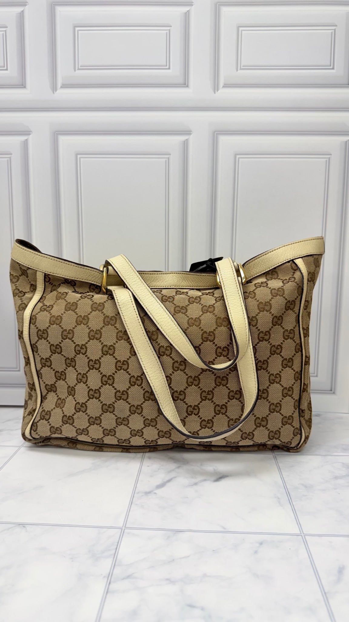 Gucci GG Supreme Canvas Tote Bag