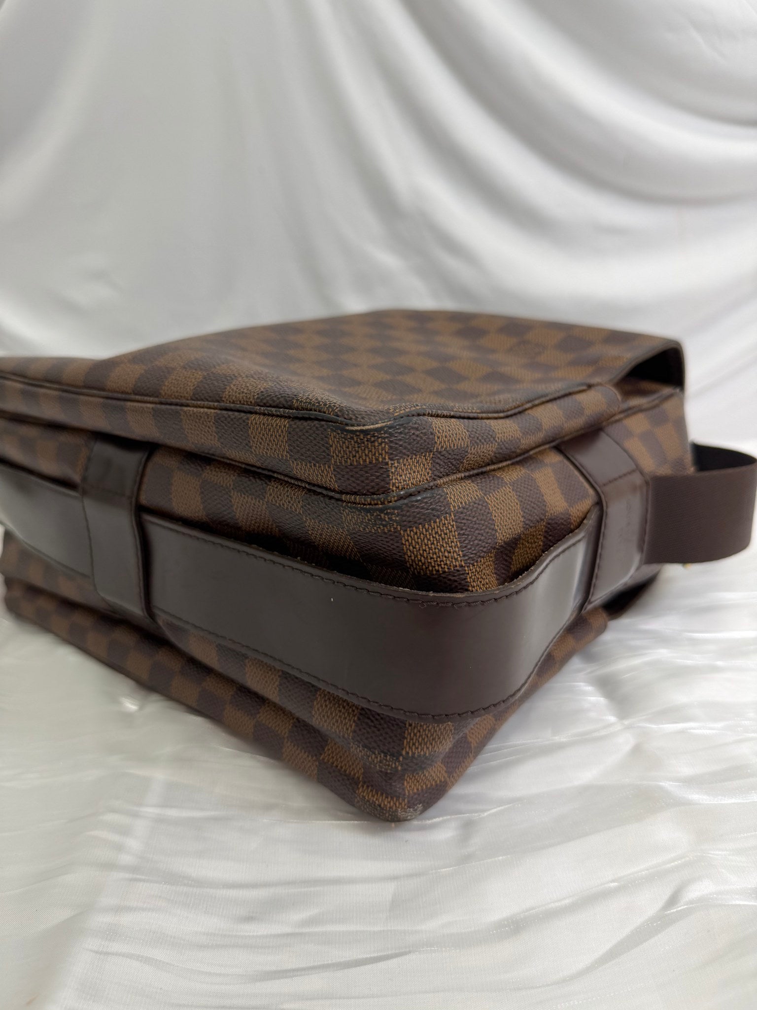 Louis Vuitton Damier Ebene Naviglio Messenger Bag