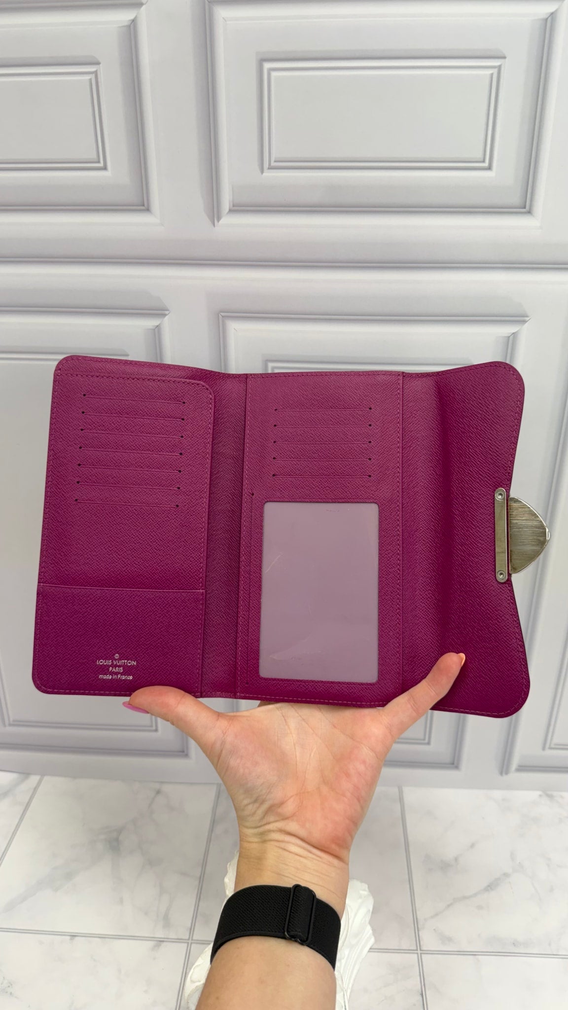 LIKE NEW- Louis Vuitton Plum Epi Cassis Eugenie Wallet