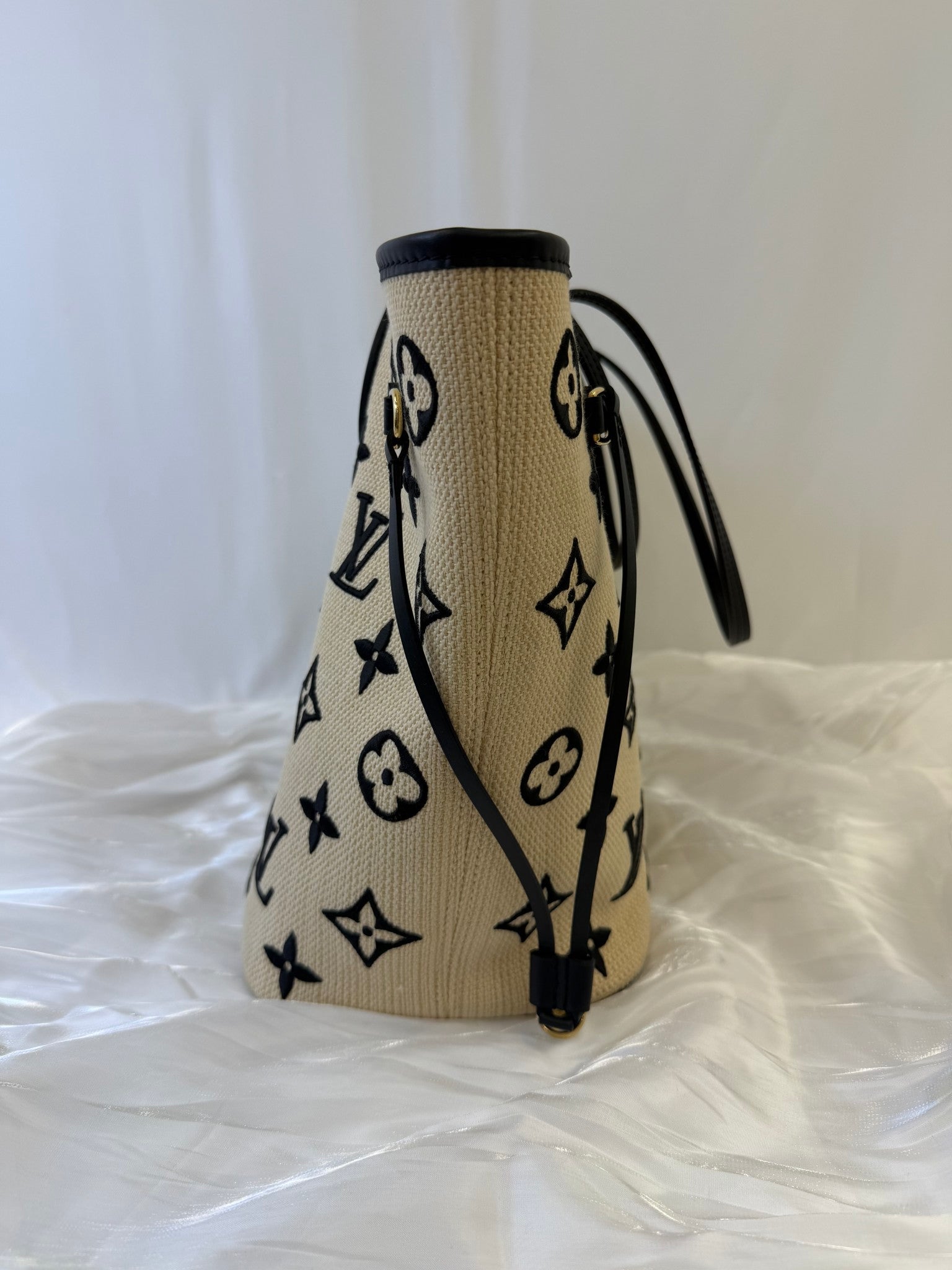 Louis Vuitton Raffia By The Pool Neverfull MM