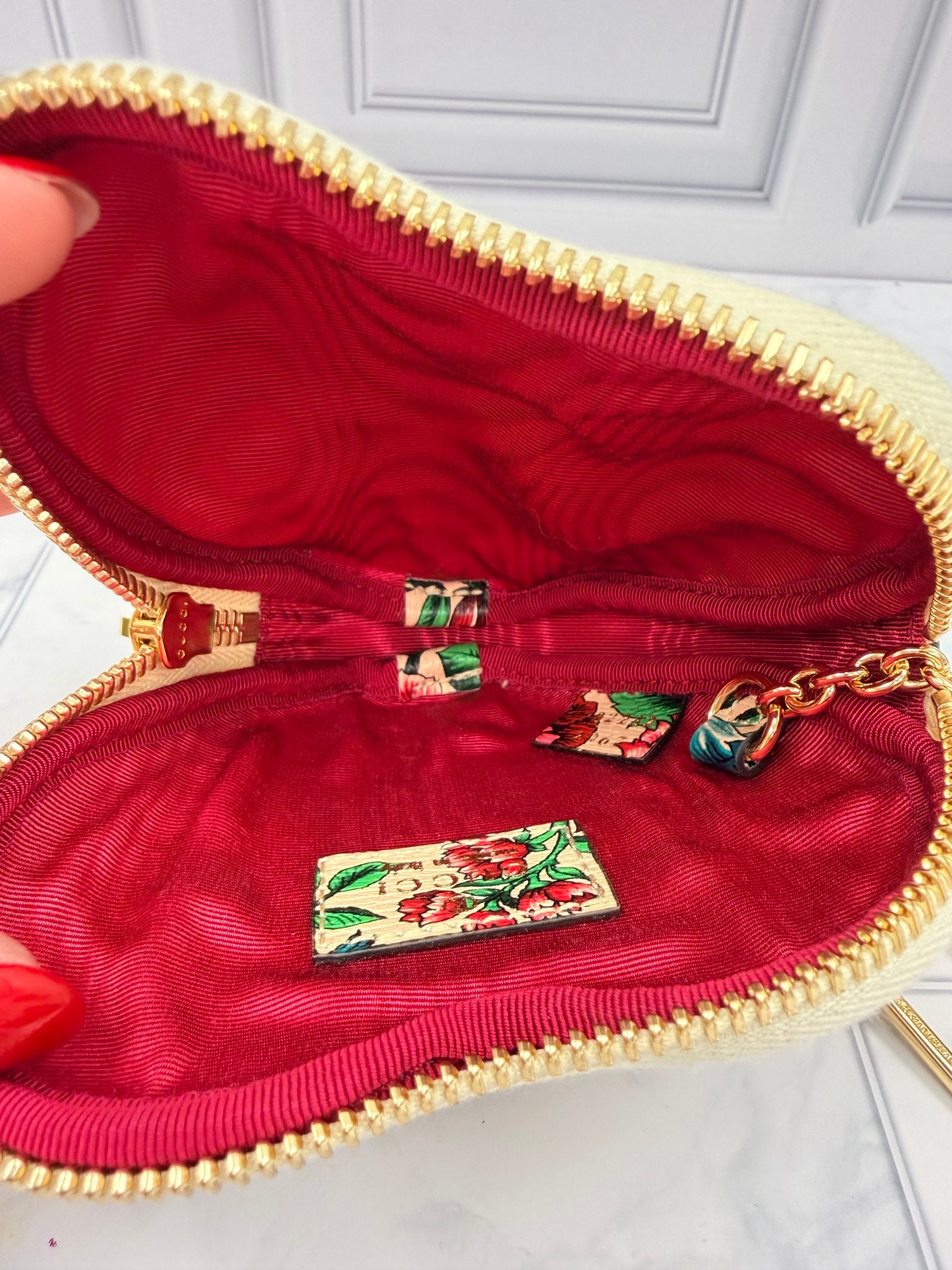 Gucci Floral Heart Coin Case