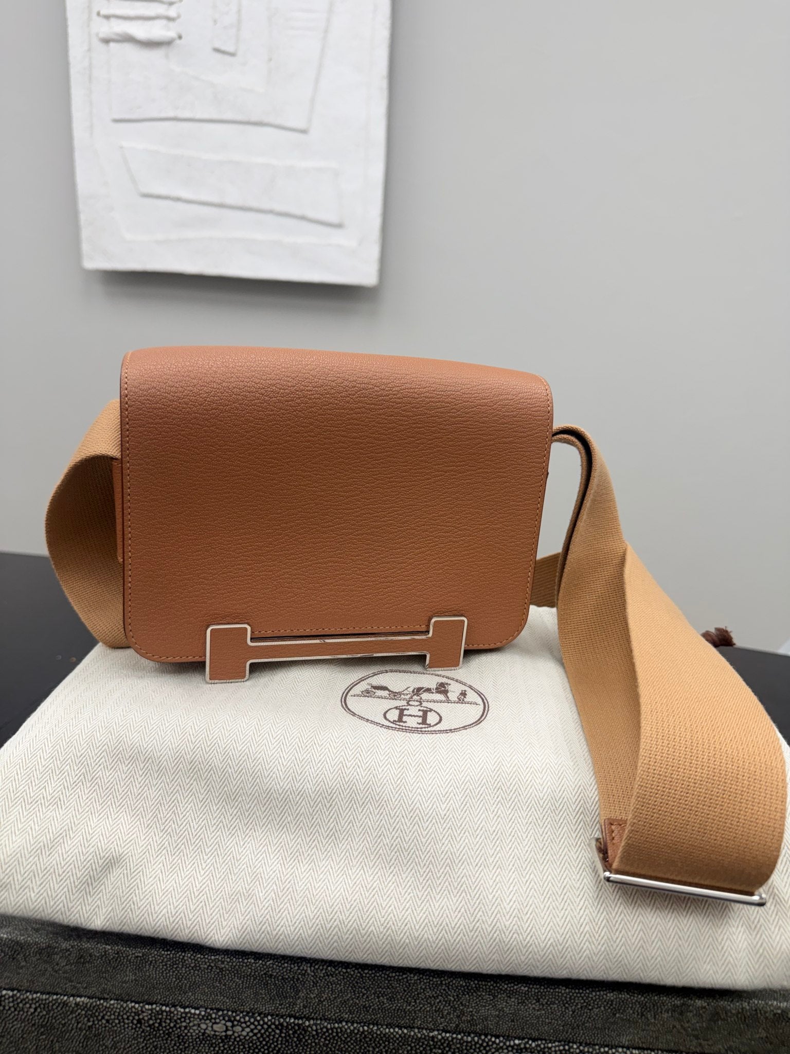 LIKE NEW - Hermes Gold Brown Leather Geta Bag