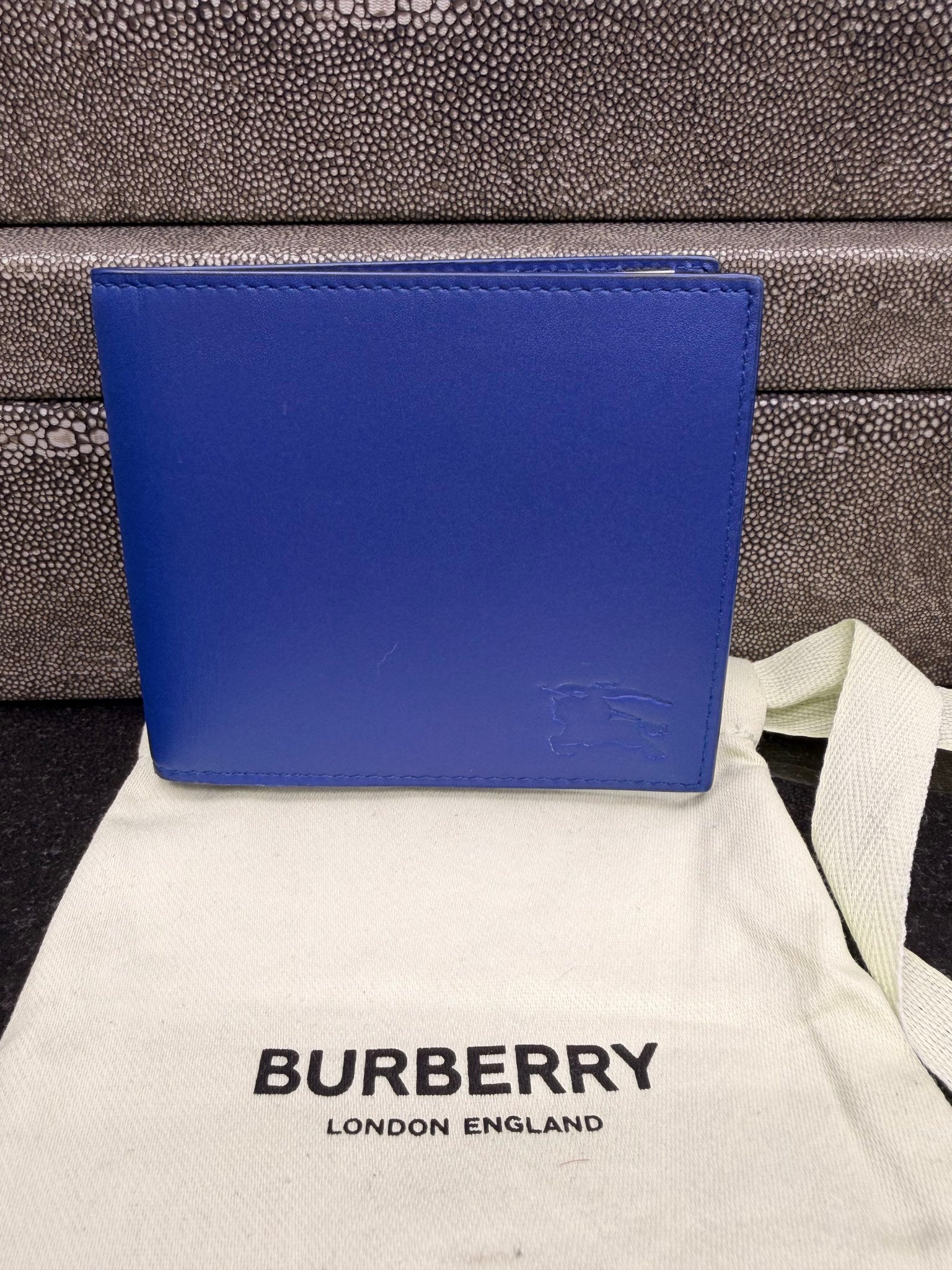 BRAND NEW Burberry Blue Leather Bifold Wallet