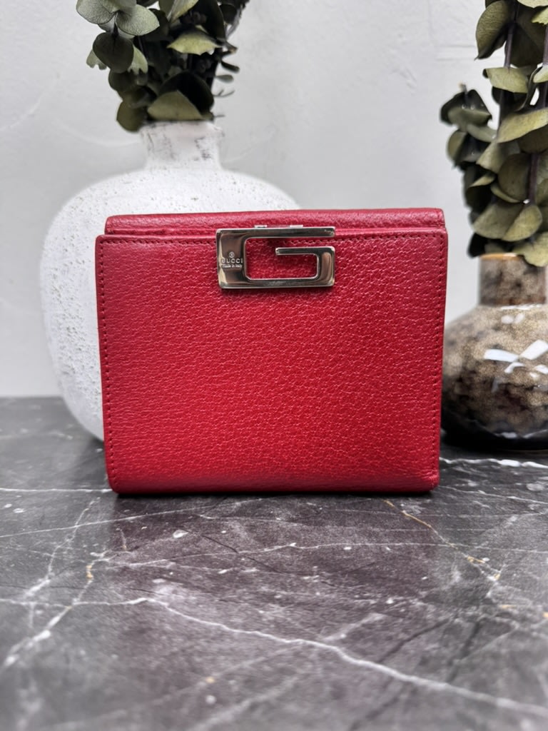 Gucci Red Grained Leather Compact Wallet