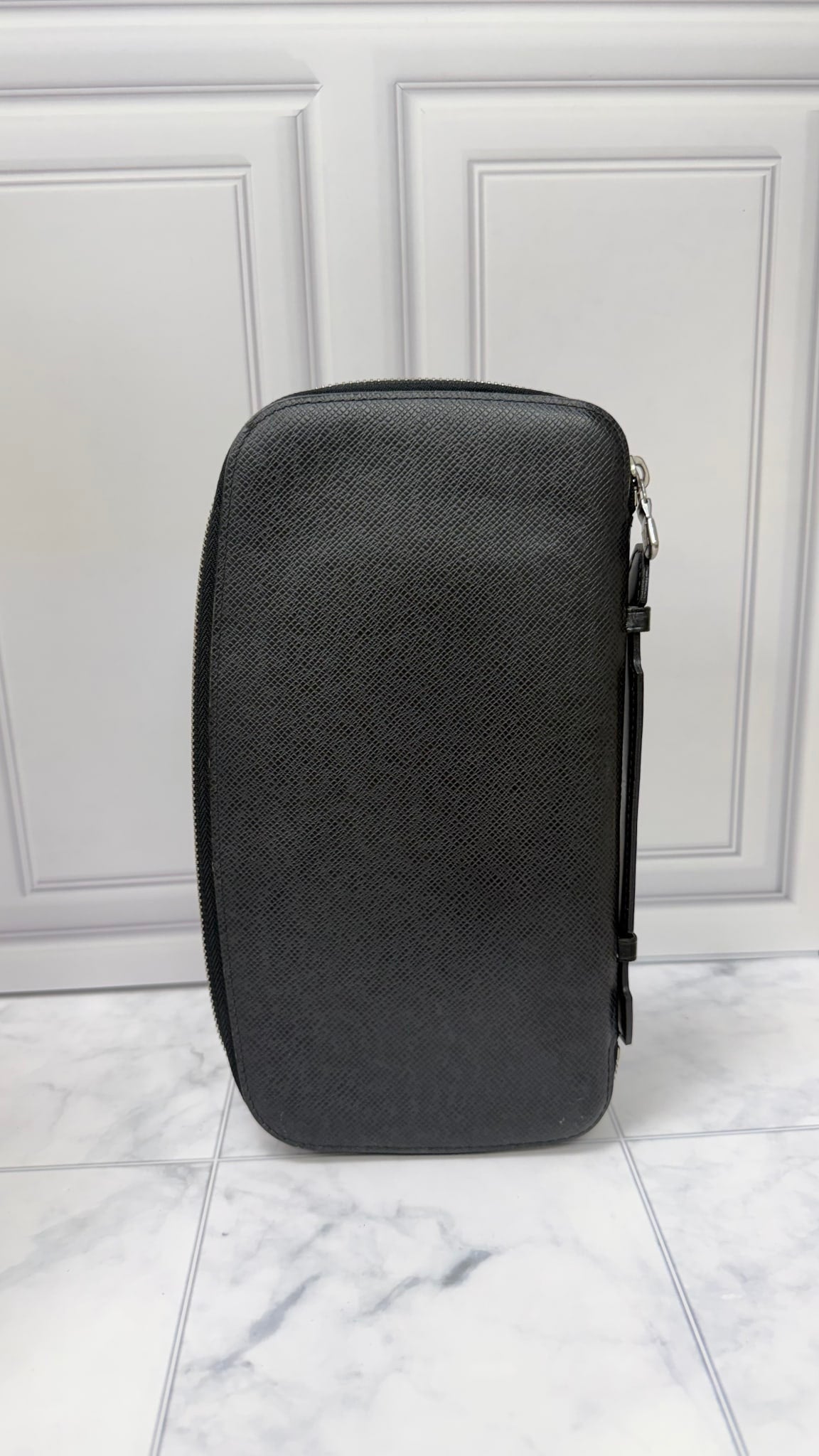 Louis Vuitton Black Taiga Leather Atoll Travel Organizer