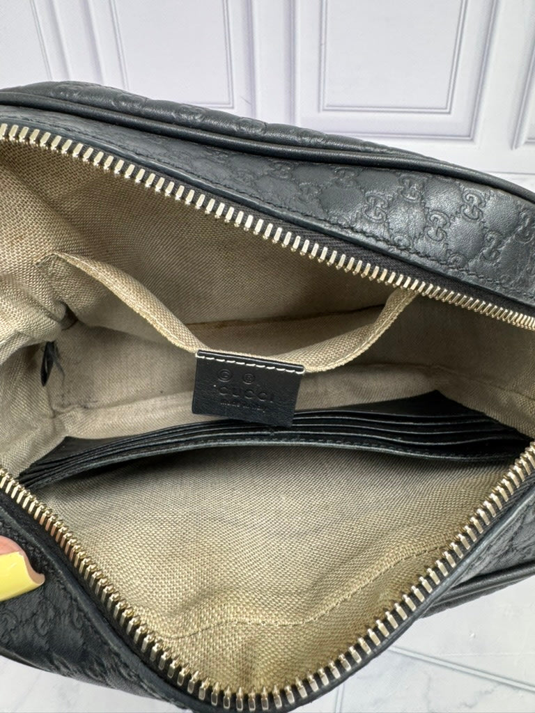 Gucci Black Microguccissima Leather Bree Messenger Mini Shoulder Bag