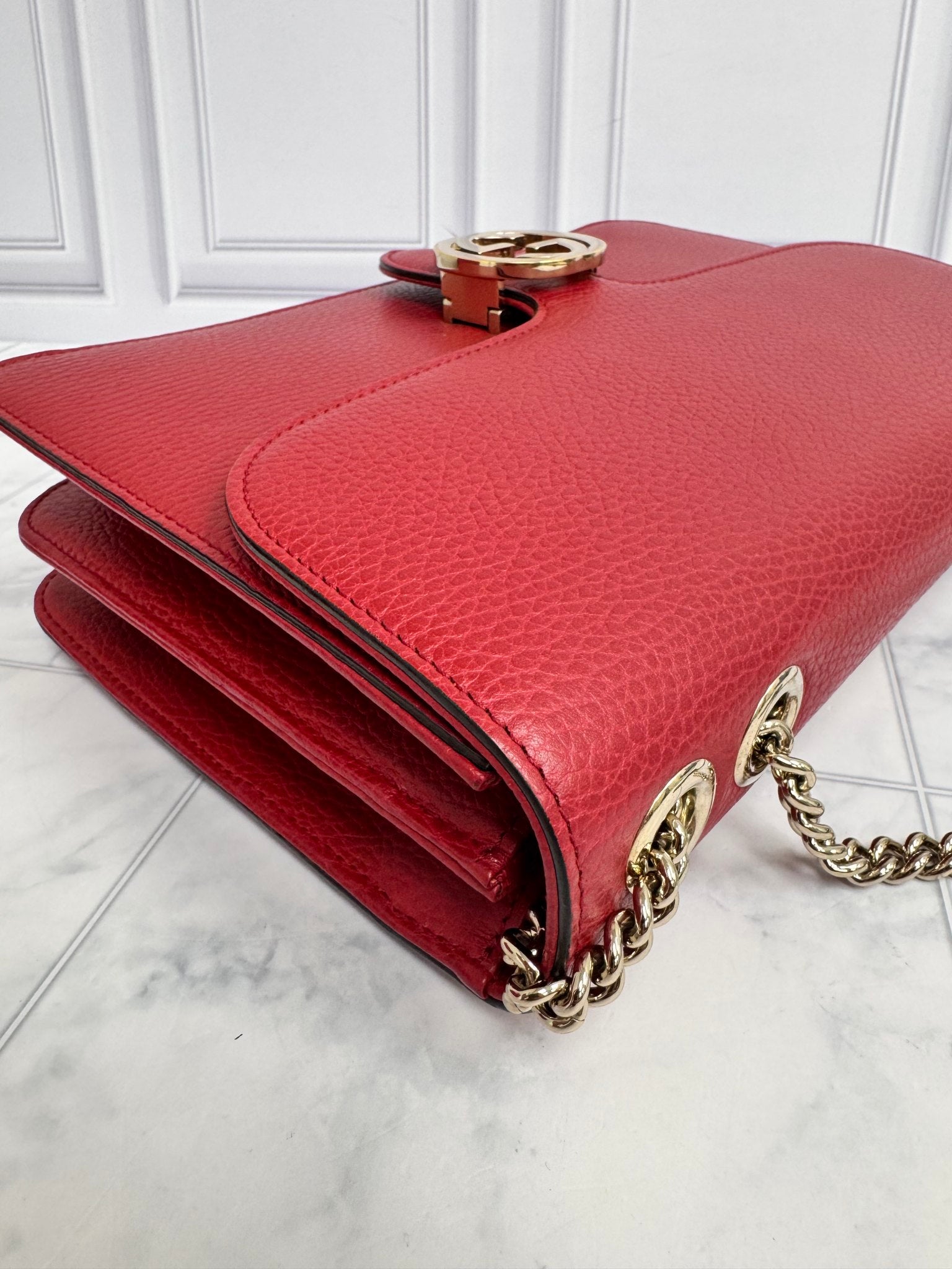 LIKE NEW - Gucci Red Grained Leather Interlocking G Medium Chain Shoulder Bag