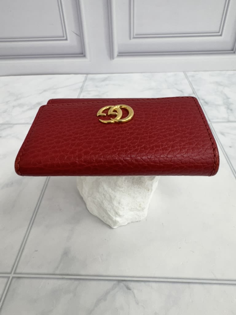 Gucci Red Grained Leather 6 Key Case