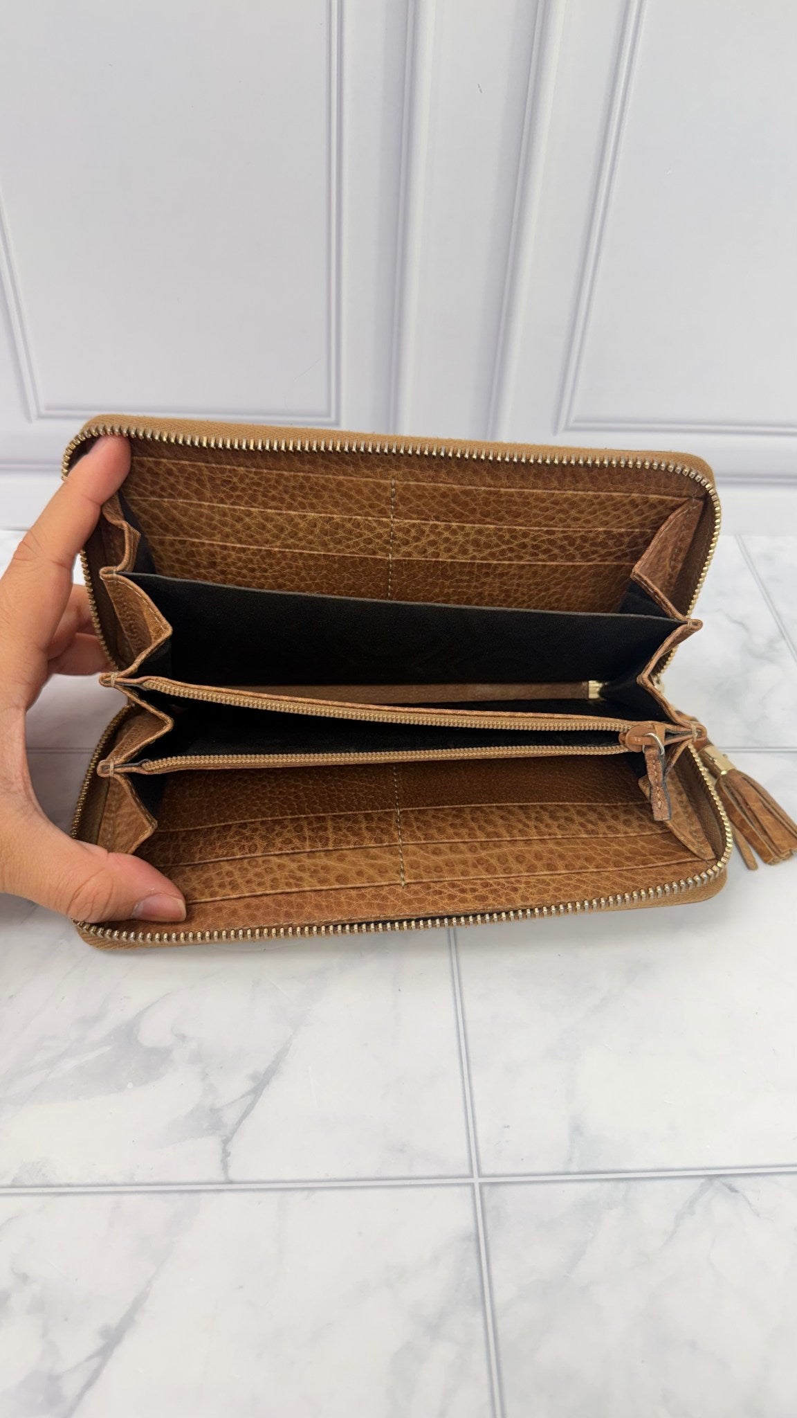 Gucci Brown Embossed GG Grained Leather Bamboo Zippy Wallet