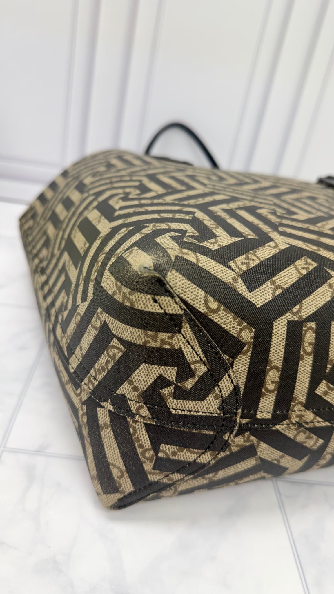 Gucci Black GG Supreme Reversible Tote Bag